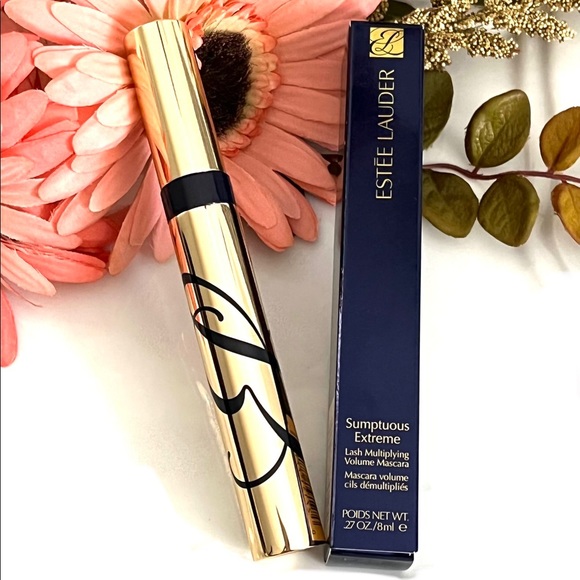 ESTEE LAUDER Sumptuous Extreme Lash Multiplying Volume Mascara EXTREME BLACK 01 - Picture 11 of 16